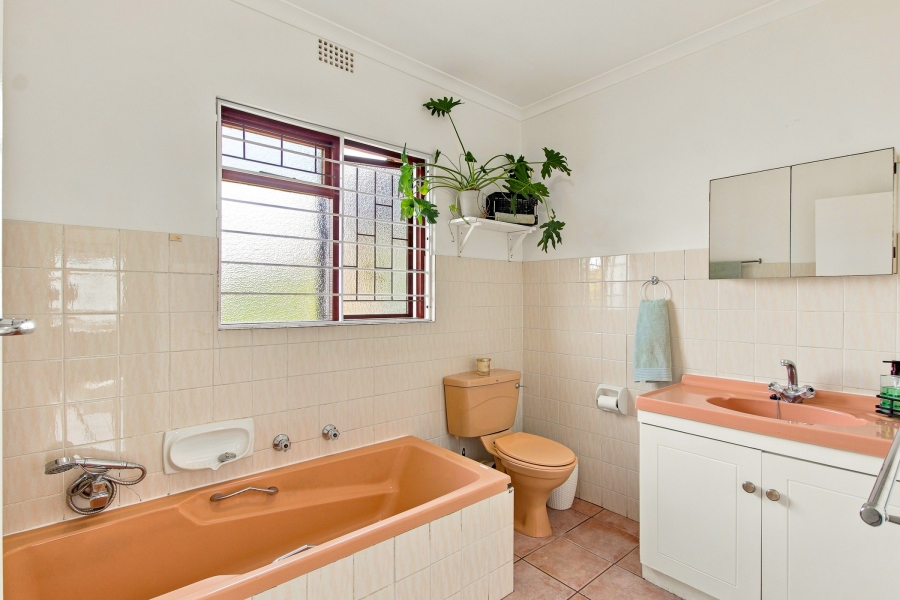4 Bedroom Property for Sale in Heldervue Western Cape